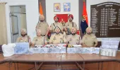 अफगान नागरिक सहित 7 व्यक्ति 10 आधुनिक हथियारों, 5 किलो हेरोइन और 30 लाख रुपये की हवाला राशि समेत गिरफ्तार