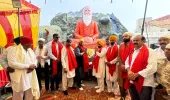 लोक निर्माण मंत्री हरभजन सिंह ई.टी.ओ. ने माथा टेका, संगत को दी शुभकामनाएं