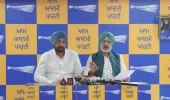 अमृतसर में कांग्रेस कार्यकर्ताओं ने मुख्यमंत्री की तीर्थ यात्रा बस पर किया हमला