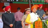 स्वतंत्रता दिवस पर कैबिनेट मंत्री अमन अरोड़ा ने गुरु नानक स्टेडियम, अमृतसर में फहराया राष्ट्रीय ध्वज   