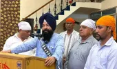 पंजाब राज्य अनुसूचित जाति आयोग के चेयरमैन जसवीर सिंह गढ़ी श्री गुरु रविदास मंदिर में नतमस्तक हुए