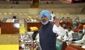 पंजाब की ओर से हजारों आउटसोर्स्ड वर्कर्स का भविष्य सुरक्षित करने के लिए ऐतिहासिक कानून पास