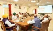 मुख्यमंत्री भगवंत सिंह मान ने शहरी और ग्रामीण स्थानीय निकायों के लिए मजबूत वित्तीय ढांचे की वकालत की; नवगठित सातवें पंजाब वित्त आयोग के साथ की बैठक