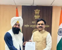 2027 की जनगणना के लिए तैयार फॉर्म में अनुसूचित जातियों के लोगों के लिए प्रतिबंधित शब्दों के इस्तेमाल के मामले में जसवीर सिंह गढ़ी द्वारा राष्ट्रीय अनुसूचित जाति आयोग के चेयरमैन से मुलाकात