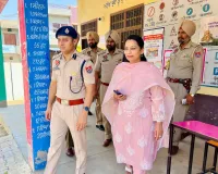 जिला चुनाव अधिकारी नवजोत कौर और एस.एस.पी भागीरथ सिंह मीना द्वारा मतदान प्रक्रिया का औचक निरीक्षण