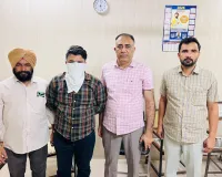 50,000 रुपये की रिश्वत लेते सहकारी सभा के इंस्पेक्टर को विजिलेंस ने रंगे हाथ काबू किया