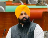 वर्ष 2022 में बिना चारदीवारी और फर्श पर बैठकर पढ़ने को मजबूर थे 4 लाख विद्यार्थी: हरजोत सिंह बैंस