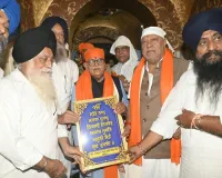 पंजाब के राज्यपाल गुलाब चंद कटारिया श्री सिद्ध बाबा सोढल मंदिर में हुए नतमस्तक 