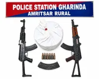 सीमा पार से तस्करी के लिए अमरूदों के बाग़ का इस्तेमाल कर रहे तीन आरोपी 2 एके राइफलों और 10 किलो हेरोइन समेत गिरफ्तार