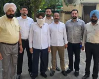 विजीलेंस ब्यूरो ने 20,000 रुपये रिश्वत लेते पंचायत सचिव को रंगे हाथों काबू किया