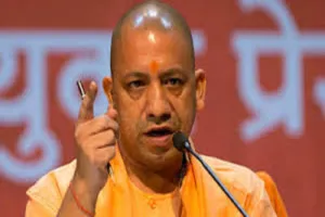 उत्तर प्रदेश के टॉपर छात्रों को सीएम योगी का बड़ा तोहफा