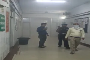 लोकबंधु अस्पताल में आग लगने की घटना: 1 मरीज की मौत