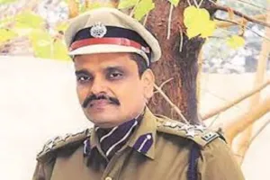 कुंवर विजय प्रताप के खिलाफ AAP की बड़ी कार्रवाई ,5 साल के लिए पार्टी से निलंबित