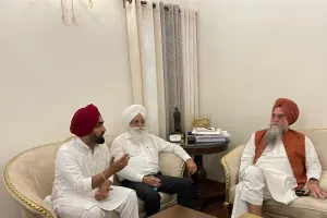 पंजाब विधान सभा स्पीकर ने श्री गुरु तेग़ बहादुर जी का 350वां शहीदी दिवस मनाने के सम्बन्ध में सुझाव प्राप्त करने के लिए प्रोफैसरों और पंजाबी अदाकारों के साथ मीटिंग की