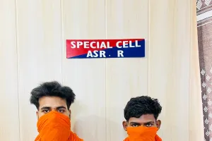 पाकिस्तान आई. एस. आई. को फ़ौज से सम्बन्धित संवेदनशील डाटा लीक करने के लिए एक फ़ौजी जवान और उसका साथी गिरफ़्तार