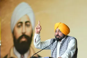 आम आदमी पार्टी सरकार देश के लिए महान बलिदान देने वाले स्वतंत्रता सेनानियों के सपनों को साकार करने के लिए पूरी तरह प्रतिबद्ध : मुख्यमंत्री भगवंत सिंह मान