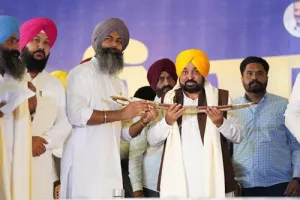 गुरप्रीत सिंह सेखों हजारों समर्थकों के साथ आप में शामिल