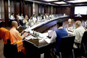 यूपी: योगी कैबिनेट की बैठक आज, कर्मचारियों को कैशलेस चिकित्सा सुविधा के साथ हो सकते हैं ये बड़े फैसले