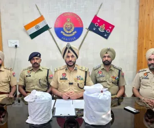 नाबालिग सहित दो साथी गिरफ्तार, 5 किलोग्राम और हेरोइन बरामद