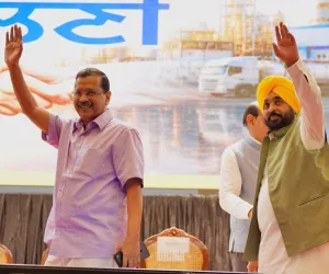 भगवंत मान सरकार व्यापारियों, दुकानदारों और कारोबारियों की मदद के लिए हमेशा प्रतिबद्ध: अरविंद केजरीवाल