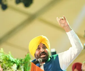 पंजाब सरकार पहली अगस्त से खाटू श्याम, सालासर, वृंदावन और ऋषिकेश के लिए मुफ्त तीर्थ यात्रा करवाएगी: मुख्यमंत्री भगवंत सिंह मान