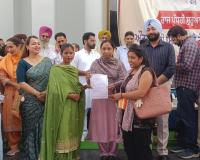 *डॉ. बलजीत कौर ने मलोट से राज्य स्तरीय महिला स्वास्थ्य और रोजगार शिविर श्रृंखला की की शुरुआत*