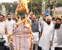 मोहिंदर भगत द्वारा स्वर्गीय दलित नेता बूटा सिंह के संबंध में अपमानजनक टिप्पणी करने पर राजा वड़िंग के खिलाफ दिया गया धरना