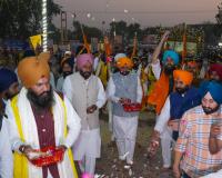 विभिन्न स्थानों से नगर कीर्तन श्री आनंदपुर साहिब पहुंचे, पवित्र नगरी ‘बोले सो निहाल, सत श्री अकाल’ के नारों से गूंज उठी