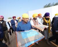 मुख्यमंत्री और अरविंद केजरीवाल ने गुरुद्वारा बाबा बुढ़ा दल छावनी में श्री अखंड पाठ साहिब के आरंभ अवसर पर अकाल पुरख का आशीर्वाद लिया