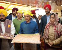 मुख्यमंत्री भगवंत सिंह मान और अरविंद केजरीवाल ने गुरुद्वारा तख्त श्री केसगढ़ साहिब, गुरुद्वारा सीस गंज साहिब और गुरुद्वारा भोरा साहिब में माथा टेका
