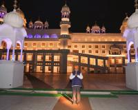 पंजाब के राज्यपाल गुरुद्वारा दरबार श्री गुरु ग्रंथ साहिब जी बुलंदपुरी साहिब में हुए नतमस्तक