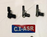 सरहद पार से हथियार तस्करी करने वाले गिरोह से जुड़े एक व्यक्ति को पाँच पिस्तौल सहित काबू