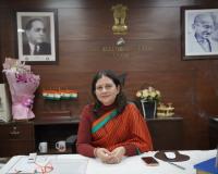 अनिंदिता मित्रा ने पंजाब के मुख्य निर्वाचन अधिकारी के रूप में पदभार संभाला