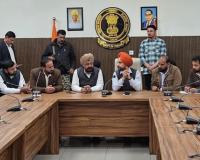 मुख्यमंत्री के ओएसडी सुखवीर सिंह की उपस्थिति में पुष्पिंदर शर्मा ने पंजाब स्टेट ट्रेडर्स कमीशन, धूरी के चेयरमैन का पदभार संभाला