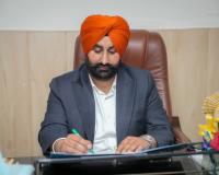 गुरशरण सिंह छीना ने स्वास्थ्य मंत्री डॉ. बलबीर सिंह की मौजूदगी में पंजाब हेल्थ सिस्टमज़ कॉरपोरेशन के चेयरमैन के रूप में कार्यभार संभाला