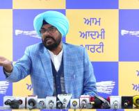 नशा तस्करों के सियासी सरपरस्तों के साथ राज्यपाल की यात्रा महज दिखावा: कुलदीप धालीवाल