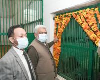 वन मंत्री लाल चंद कटारूचक ने छत्तबीर चिड़ियाघर में बाघ के तीन मादा बच्चों का नाम गरिमा, गुंजन और ग़ज़ल रखा