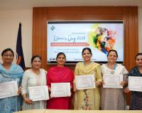 लोकतंत्र की जड़ों को मजबूत करने में महिलाओं की अहम भूमिका: पंजाब में उत्कृष्ट कार्य करने वाली महिला बी.एल.ओ. सम्मानित