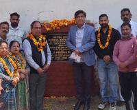 विधायक ब्रम शंकर जिम्पा ने वार्ड में गलियों के निर्माण कार्य की करवाई शुरुआत