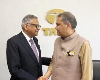 उद्योग मंत्री संजीव अरोड़ा द्वारा प्रगतिशील पंजाब निवेशक सम्मेलन 2026 से पहले टाटा संस के चेयरपर्सन एन. चंद्रशेखरन और सन फार्मा के चेयरमैन दिलीप शंघवी सहित अन्य उद्योगपतियों के साथ राज्य में निवेश के अवसरों पर विचार-विमर्श