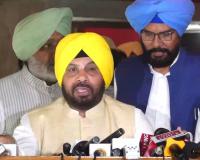  कांग्रेस द्वारा राज्यपाल के अभिभाषण का बहिष्कार यह साबित करता है कि वे पंजाब की तरक्की को बर्दाश्त नहीं कर सकते: कैबिनेट मंत्री