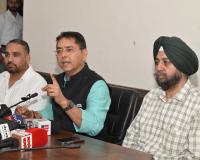 ‘मुख्यमंत्री रोशन पंजाब योजना’ के तहत पंजाब के लगभग 13,000 गांवों को सोलर एलईडी लाइटों से रोशन किया जाएगा : अमन अरोड़ा