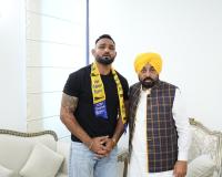 मशहूर अंतरराष्ट्रीय कबड्डी खिलाड़ी पाला जलालपुरिया आप में शामिल