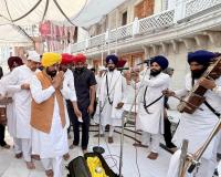 मुख्यमंत्री भगवंत सिंह मान ने श्री हरिमंदिर साहिब में माथा टेका, बेअदबी विरोधी ऐतिहासिक कानून बनाने की समझ और शक्ति देने के लिए परमात्मा का शुक्राना किया
