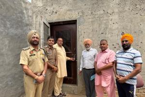 युद्ध नशे के विरुद्ध; गन्ना गांव में नशा तस्कर महिला द्वारा पंचायती जमीन पर बनाए गए कमरे में बनेगा जिम