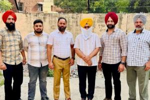 भ्रष्टाचार के खिलाफ ज़ीरो सहनशीलता: 40,000 रुपये रिश्वत लेते हुये बी.डी.पी.ओ. रंगे हाथों काबू