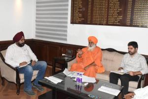 राज्यसभा सांसद संत सीचेवाल ने काला संघिया ड्रेन को प्रदूषित करने वालों के खिलाफ सख्त कार्रवाई के दिए निर्देश