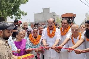 कैबिनेट मंत्री मोहिंदर भगत ने 23 लाख रुपए की लागत से बनने वाली सड़क का किया शिलान्यास