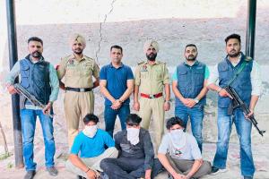 श्री मुक्तसर साहिब से तीन कथित अपराधी गिरफ़्तार; 174 ग्राम हेरोइन, दो पिस्तौलें बरामद