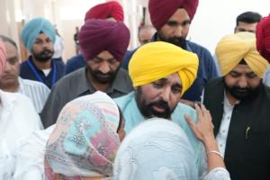 मुख्य मंत्री भगवंत मान ने 10.80 करोड़ रुपए की लागत से बने अत्याधुनिक तहसील कॉम्प्लेक्स का किया उद्घाटन